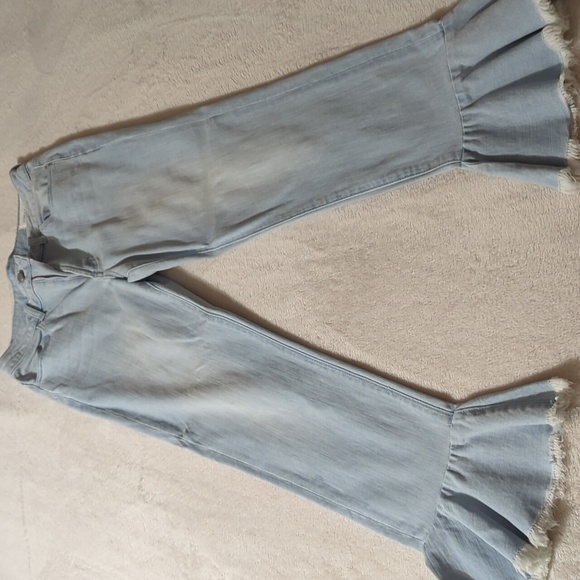 Vince Camuto flare crop jeans - Picture 1 of 4